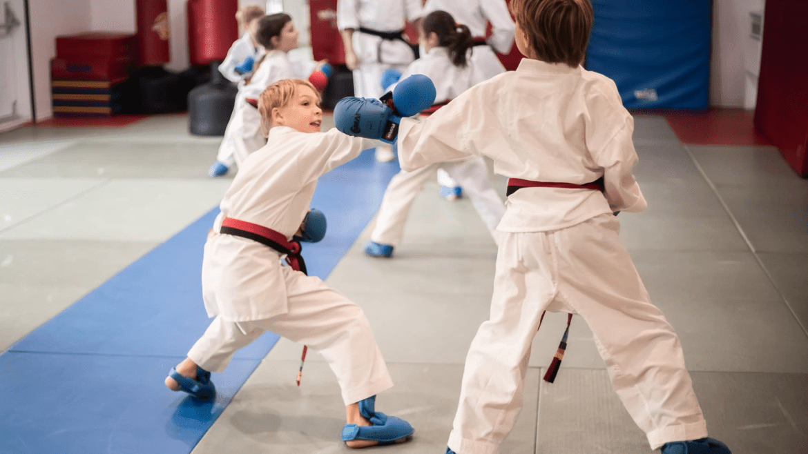 Pourquoi le Kumite est Essentiel dans la Progression des Jeunes Karatékas